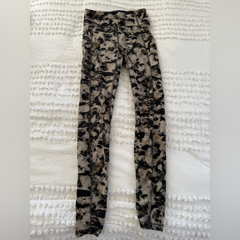 Lululemon Tie-Dye Women's Leggings